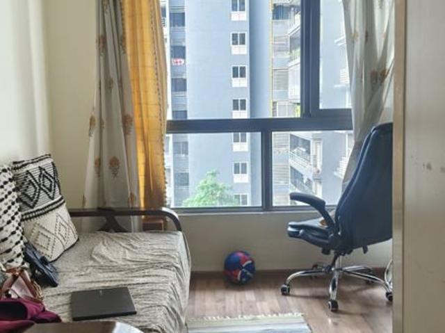 Resale | 2 BHK + 1046 Sq.Ft. Apartment in The Wadhwa The Address
