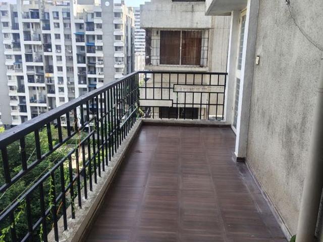 Resale | 2 BHK 1050 Sq.Ft. Apartment in Amit Colori