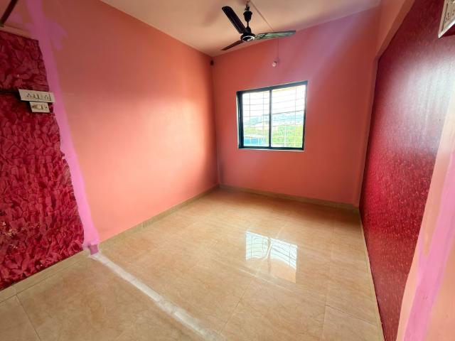 Resale | 2 BHK 1050 Sq.Ft. Apartment in Geetanjali Heights