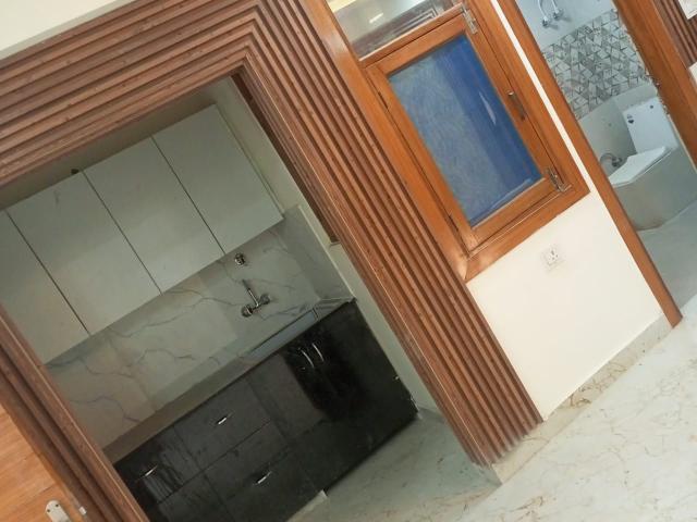 Resale | 2 BHK 1050 Sq.Ft. Apartment in Green Home