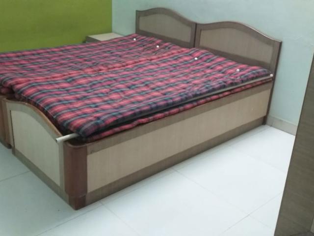 Resale | 2 BHK + 1050 Sq.Ft. Apartment in Junavane Recidency