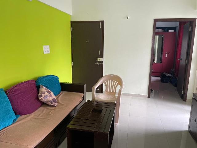 Resale | 2 BHK 1050 Sq.Ft. Apartment in Sri Sri Nikunj