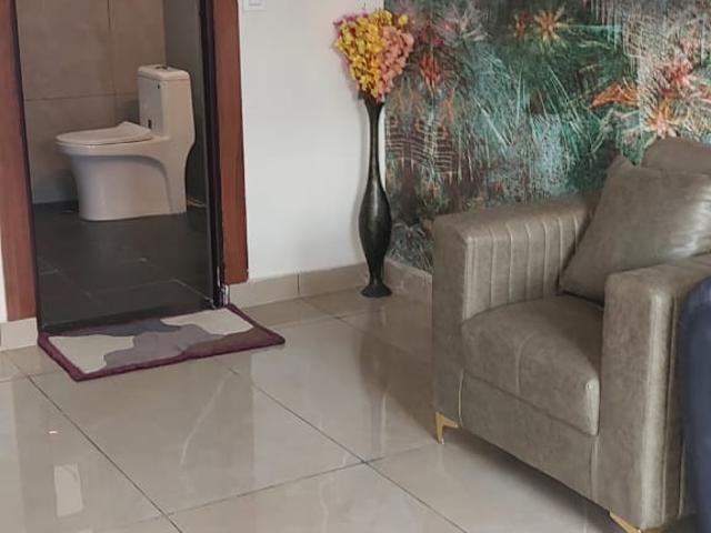Resale | 2 BHK 1050 Sq.Ft. Apartment in Sunshine Apartments Sector 73