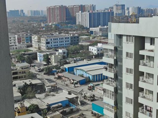 Resale | 2 BHK 1050 Sq.Ft. Apartment in Pimple Nilakh