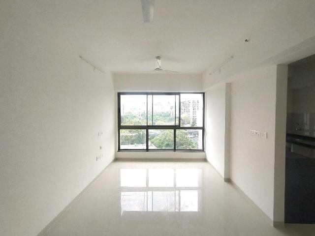 Resale | 2 BHK 1050 Sq.Ft. Apartment in Rustomjee Bella Phase 1