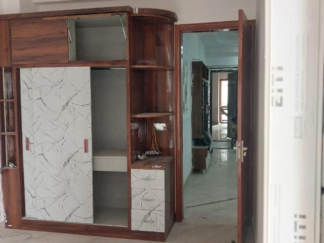 Resale | 2 BHK 1050 Sq.Ft. Apartment in Rzone Homes