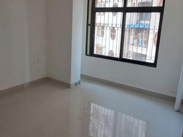 Resale | 2 BHK + 1050 Sq.Ft. Apartment in Tharwani Millennium City