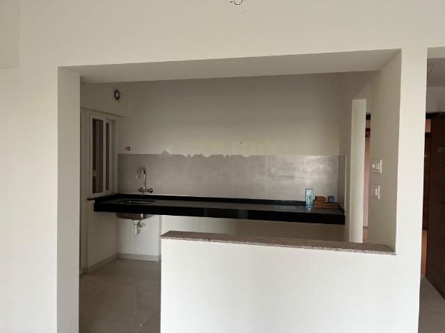 Resale | 2 BHK 1052 Sq.Ft. Apartment in Avon Vista