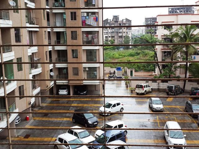 Resale | 2 BHK 1057 Sq.Ft. Apartment in Shree Shashwat CHS