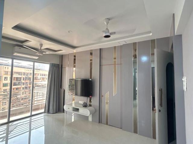 Resale | 2 BHK 1060 Sq.Ft. Apartment in Mohan Precious Greens