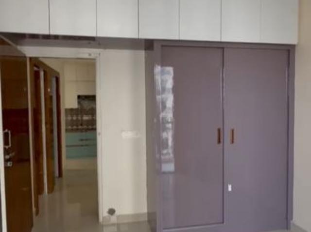 Resale | 2 BHK + 1060 Sq.Ft. Apartment in Signature Global City