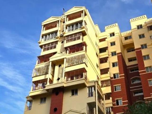 Resale | 2 BHK + 1060 Sq.Ft. Apartment in Unitech Heritage Estate