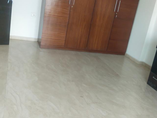Resale | 2 BHK 1069 Sq.Ft. Apartment in Nahar 8 Towers