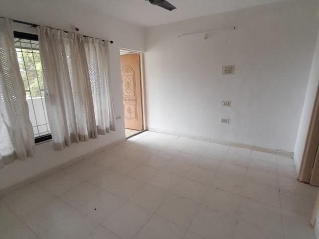 Resale | 2 BHK 1070 Sq.Ft. Apartment in Bhusari Colony