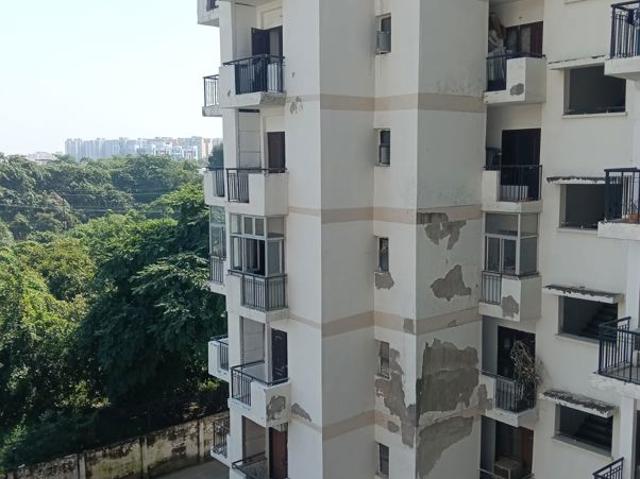 Resale | 2 BHK + 1070 Sq.Ft. Apartment in Jaipuria Gold Star Homes