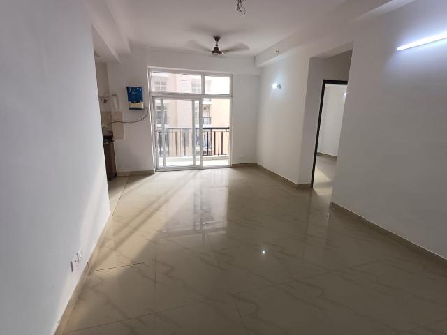 Resale | 2 BHK 1075 Sq.Ft. Apartment in Gardenia Square I
