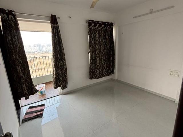 Resale | 2 BHK 1078 Sq.Ft. Apartment in Chordia Icon Linera
