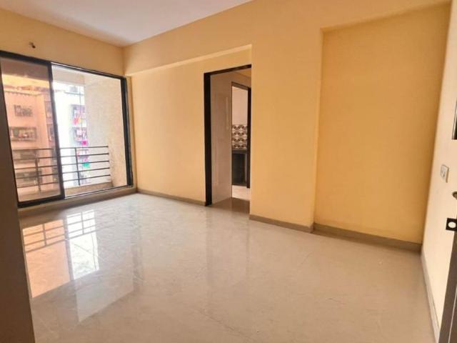 Resale | 2 BHK 1080 Sq.Ft. Apartment in Greystone Heights