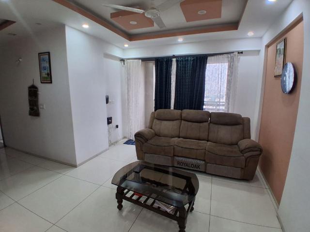 Resale | 2 BHK 1086 Sq.Ft. Apartment in Arvind Oasis