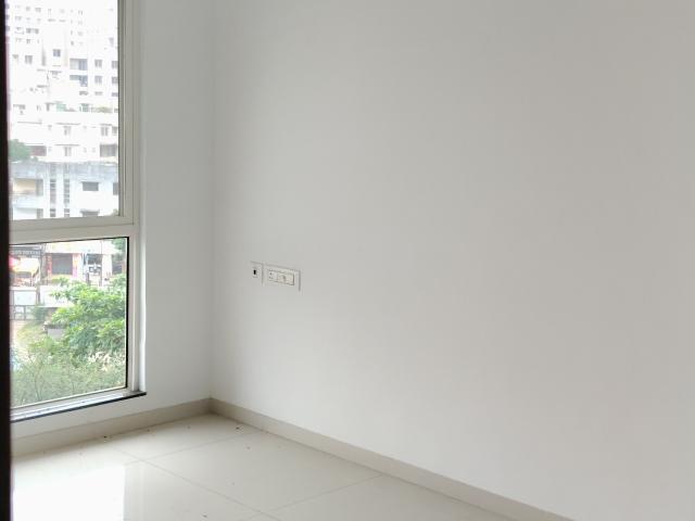 Resale | 2 BHK 1093 Sq.Ft. Apartment in Godrej Horizon