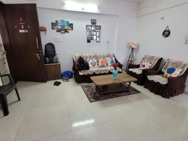 Resale | 2 BHK 1003 Sq.Ft. Apartment in Yash Twin Tower