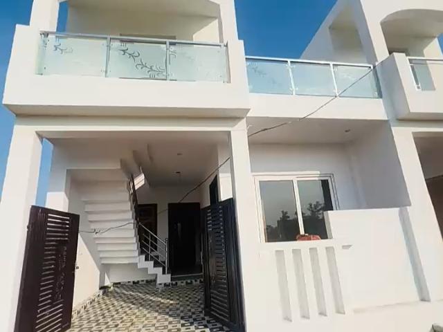 Resale | 2 BHK 1000 Sq.Ft. Villa in Yash Town