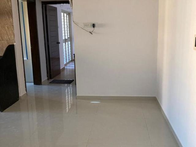 Resale | 2 BHK 1000 Sq.Ft. Apartment in 5Star Royal Mystic