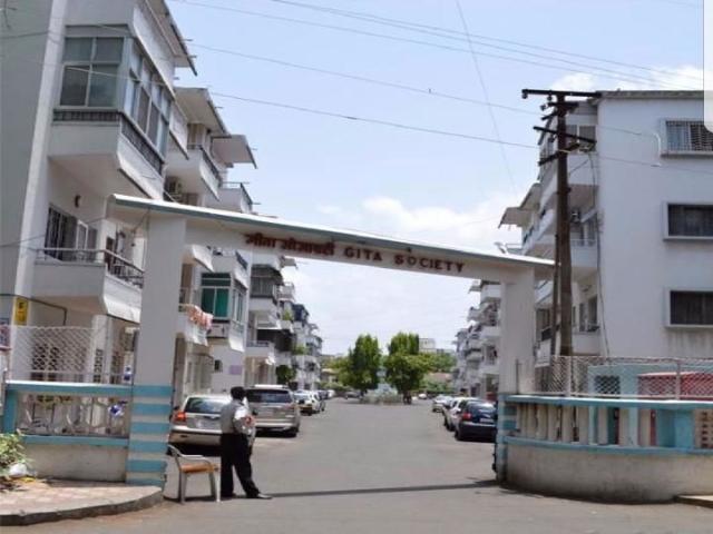 Resale | 2 BHK + 1000 Sq.Ft. Apartment in Geeta Society