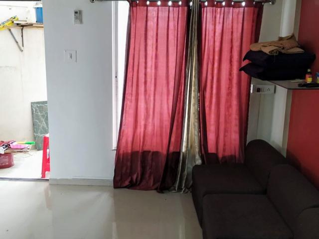 Resale | 2 BHK 1000 Sq.Ft. Apartment in Karan Rhea