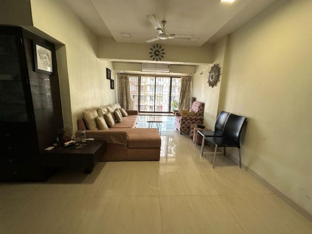 Resale | 2 BHK 1000 Sq.Ft. Apartment in Kia Park Apartments