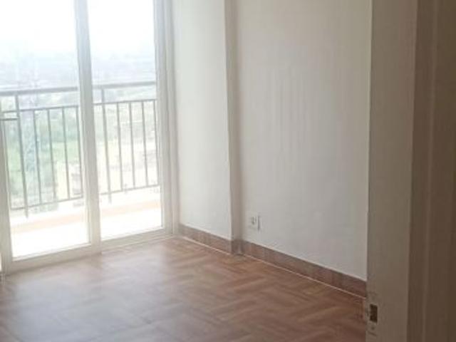 Resale | 2 BHK 1000 Sq.Ft. Apartment in KLJ Platinum Heights