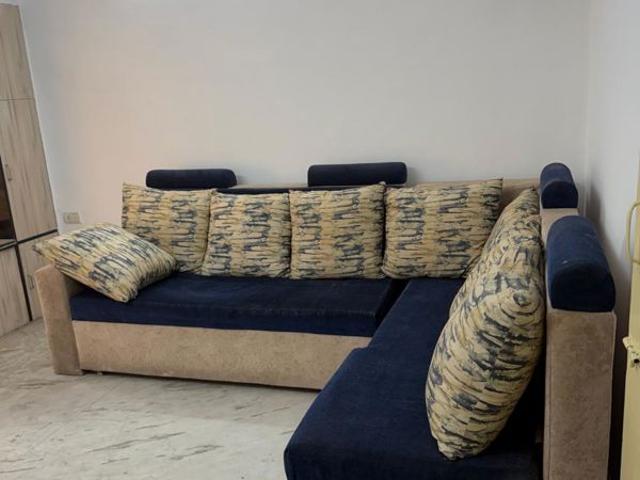 Resale | 2 BHK 1000 Sq.Ft. Apartment in Kukreja Complex