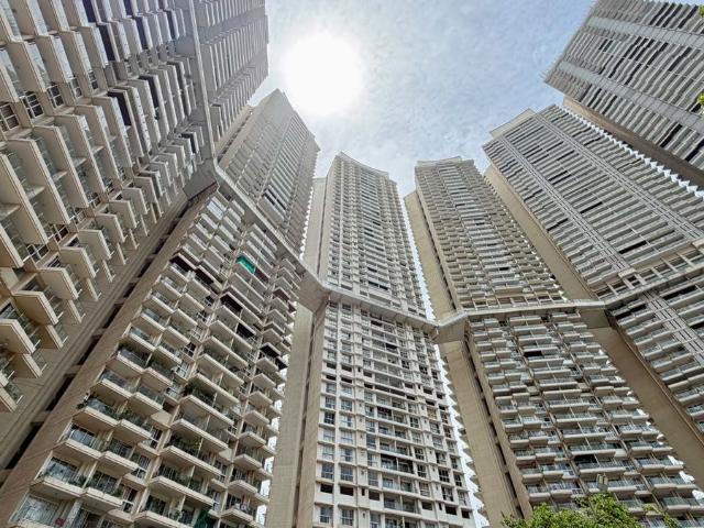 Resale | 2 BHK + 1000 Sq.Ft. Apartment in LnT Crescent Bay T3