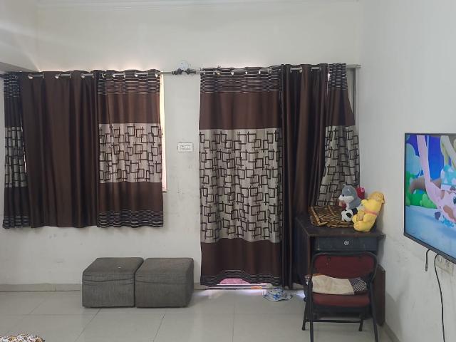 Resale | 2 BHK 1000 Sq.Ft. Apartment in Shree Manibhadra Wakad Centre