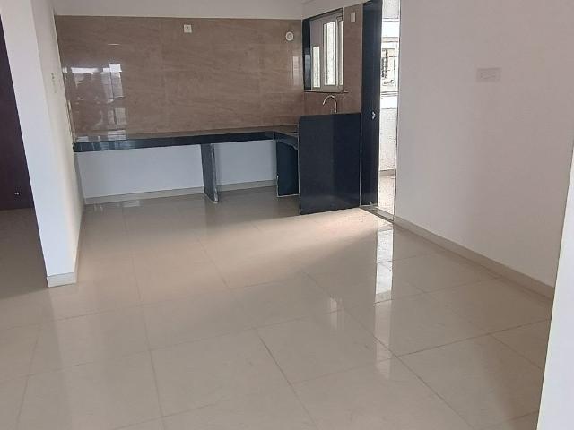 Resale | 2 BHK 1000 Sq.Ft. Apartment in Sinhagad Road