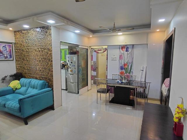 Resale | 2 BHK 1000 Sq.Ft. Apartment in Panch Pakhadi
