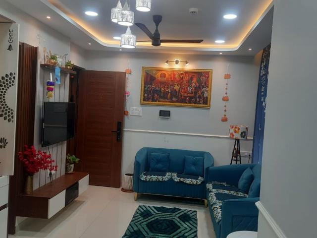 Resale | 2 BHK + 1000 Sq.Ft. Apartment in Rohan Silver Gracia