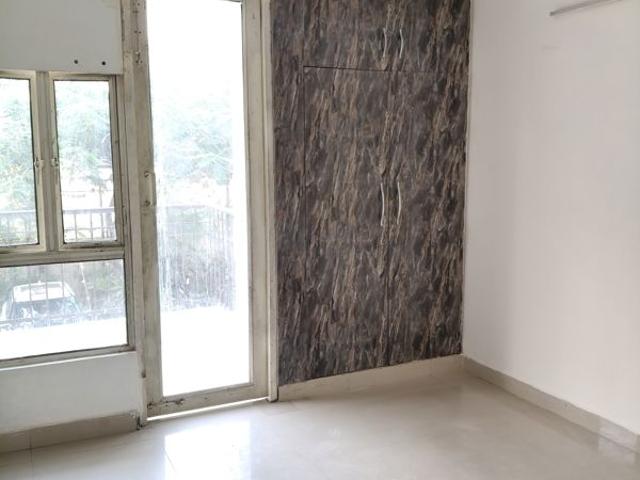 Resale | 2 BHK + 1005 Sq.Ft. Apartment in JKG Palm Resort
