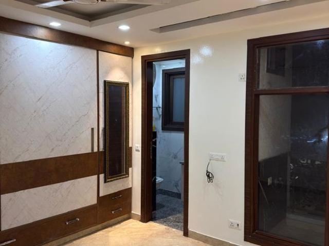 Resale | 2 BHK 101 Sq.Yd. Apartment in Lajpat Nagar