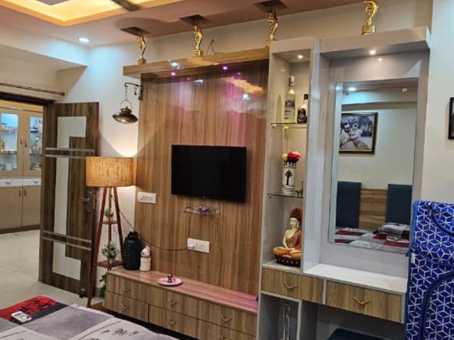 Resale | 2 BHK 1020 Sq.Ft. Apartment in Gaurs Cascades