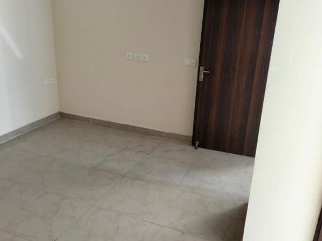 Resale | 2 BHK 1022 Sq.Ft. Apartment in Crossing Republic