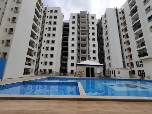 Resale | 2 BHK 1025 Sq.Ft. Apartment in High Grounds