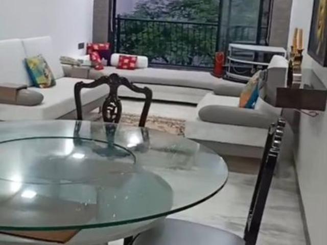 Resale | 2 BHK 1025 Sq.Ft. Apartment in Sagar Sangeet CHS Colaba
