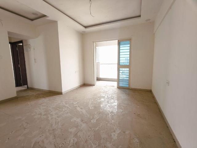 Resale | 2 BHK 1030 Sq.Ft. Apartment in Panama Silver Stone
