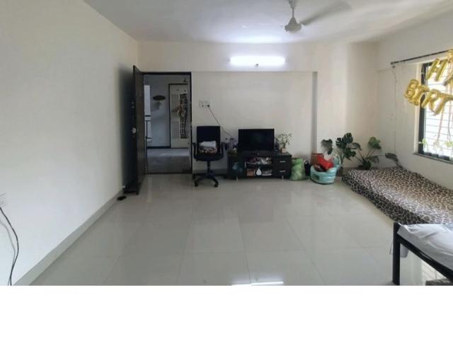 Resale | 2 BHK 1035 Sq.Ft. Apartment in Vanashree Apartment