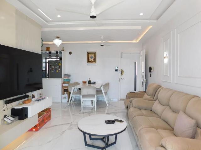 Resale | 2 BHK 1039 Sq.Ft. Apartment in Chirag Bhagat Grandeur