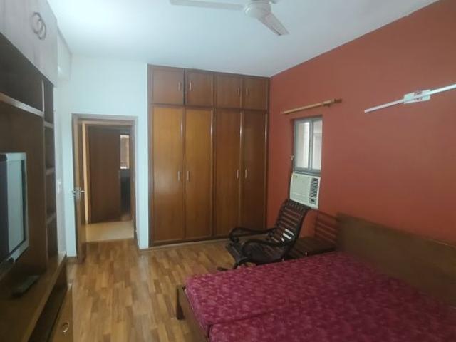 Resale | 2 BHK 1140 Sq.Ft. Apartment in Unitech Heritage City