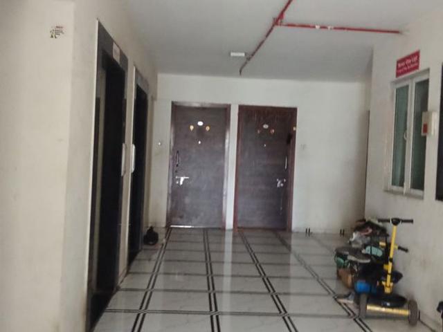 Resale | 2 BHK 1150 Sq.Ft. Apartment in Bhagwati Silver Heights