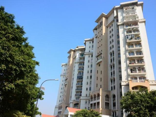 Resale | 2 BHK 1150 Sq.Ft. Apartment in DLF Regency Park I