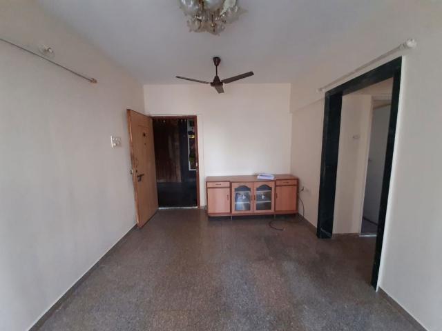Resale | 2 BHK 1150 Sq.Ft. Apartment in Lalani Velentine Apartments II
